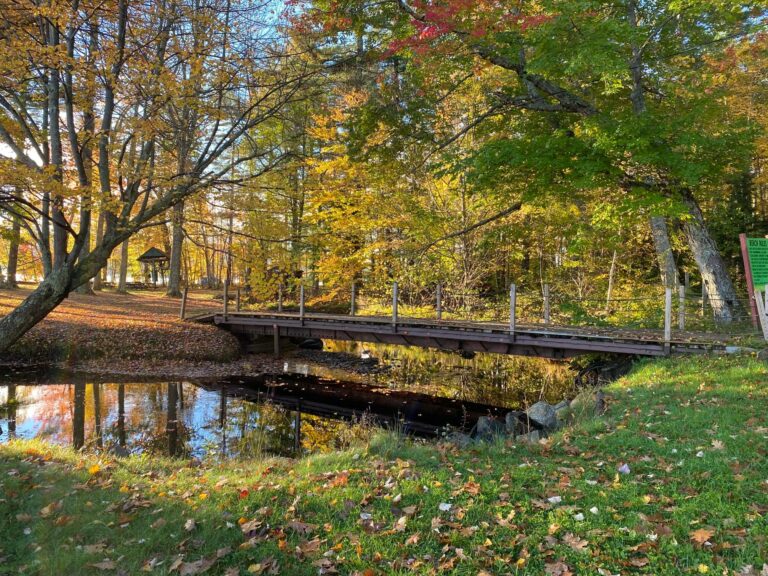 waterfront campgrounds in maine